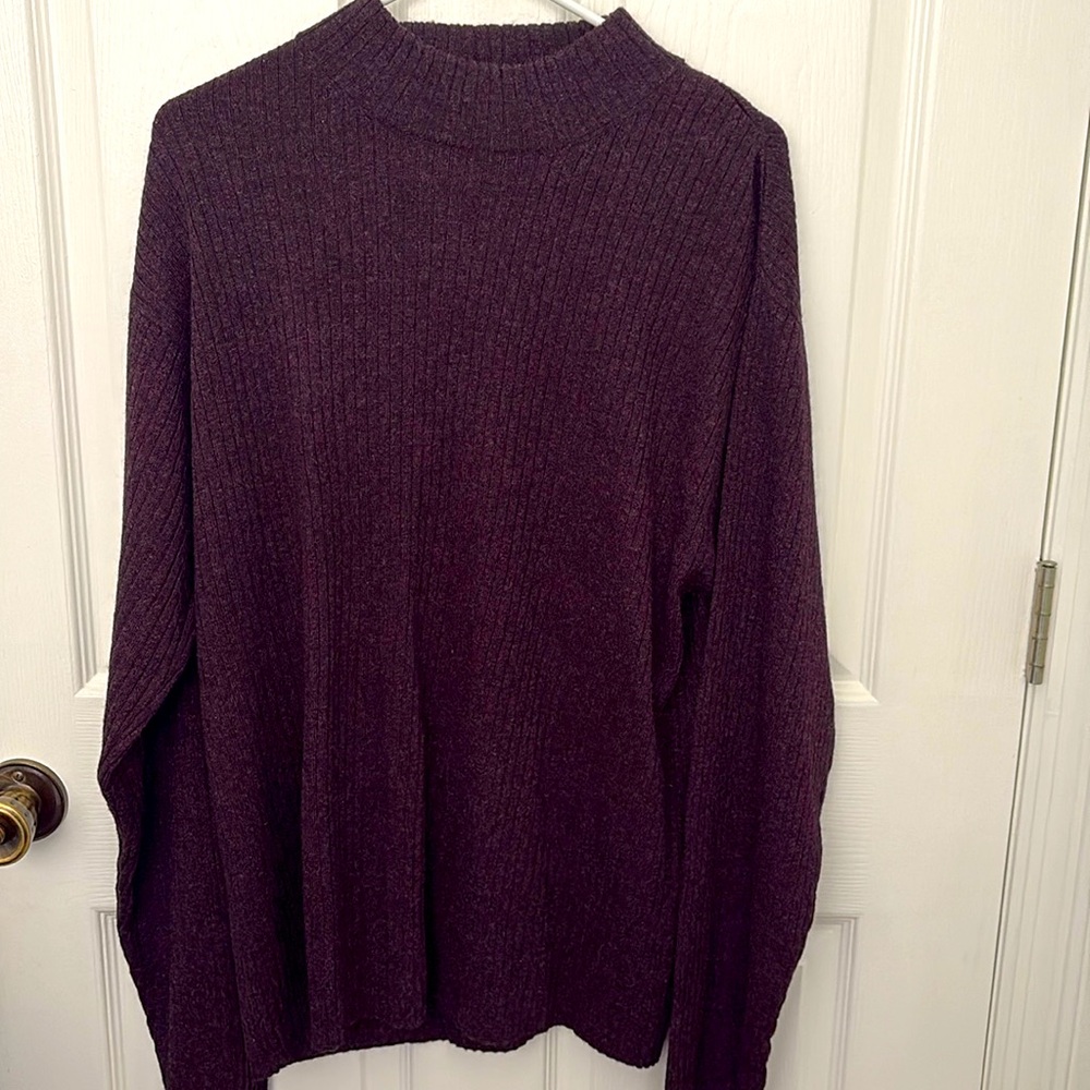 Claiborne Burgundy Mock Turtleneck. Size L